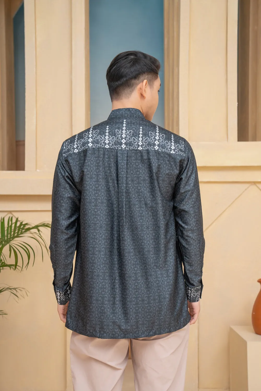 Malqaf Long Shirt Men (Minor) Dark Eclipse