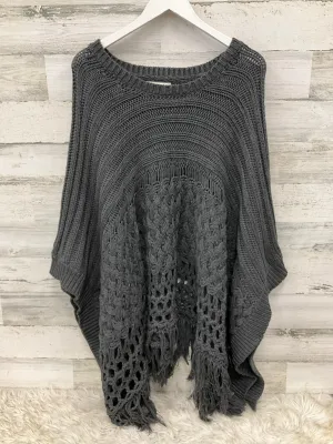 Poncho By Listicle In Grey, Size: M