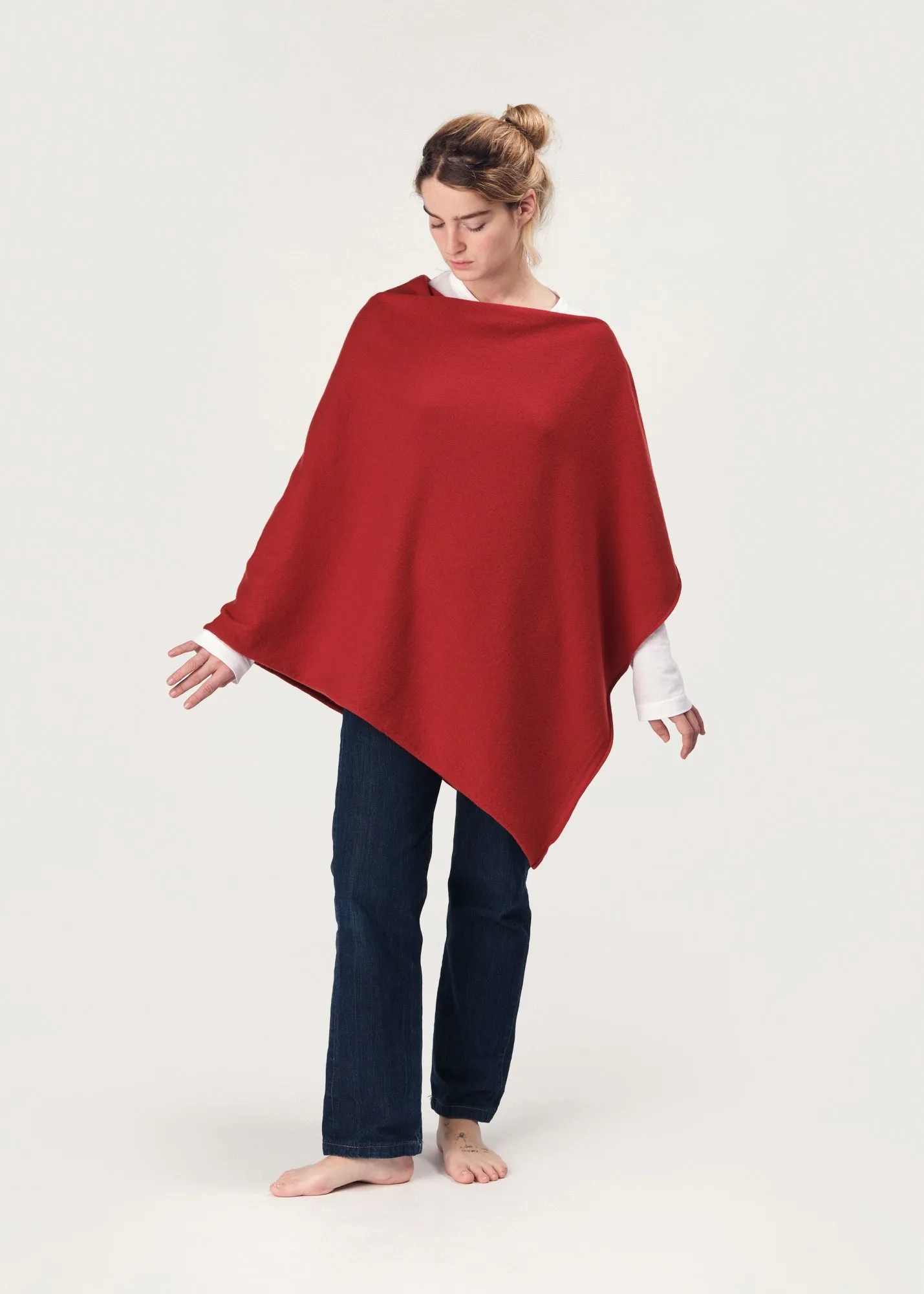 THE CLASSIC PONCHO | Red Dulse